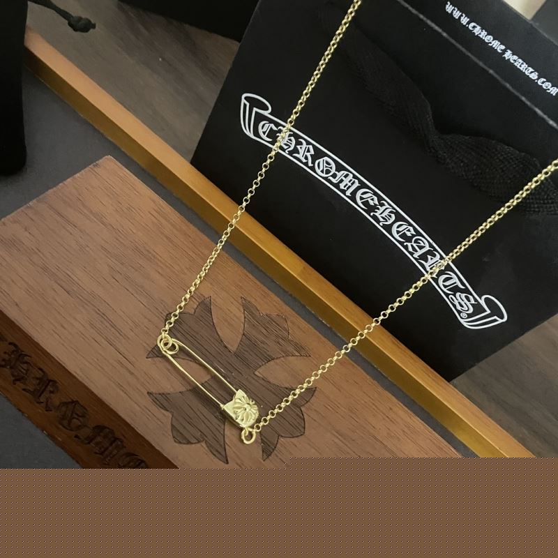 Ch**me He**ts necklaces